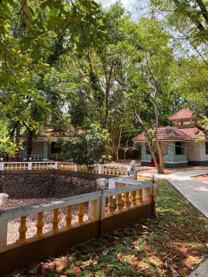Surya Eco And Wedding Resort Thrissur 외부 사진