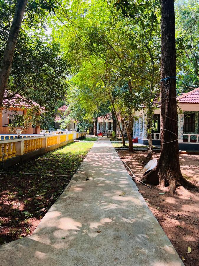 Surya Eco And Wedding Resort Thrissur 외부 사진