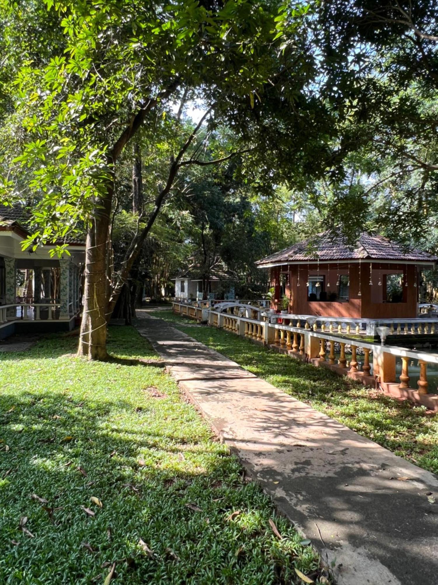 Surya Eco And Wedding Resort Thrissur 외부 사진