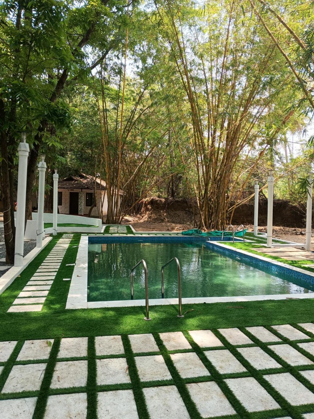 Surya Eco And Wedding Resort Thrissur 외부 사진