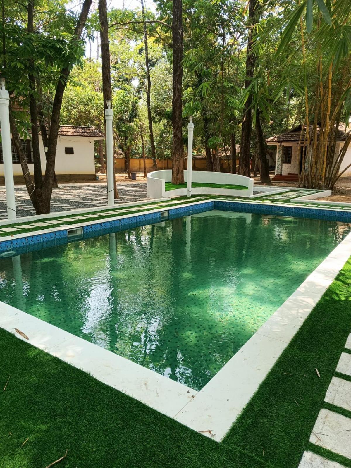 Surya Eco And Wedding Resort Thrissur 외부 사진