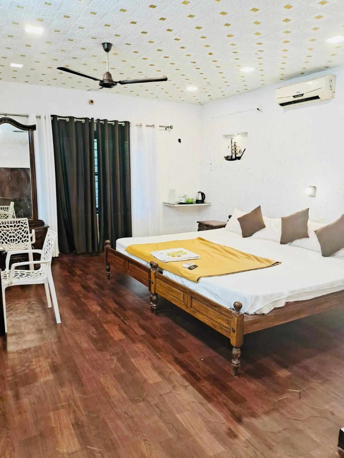 Surya Eco And Wedding Resort Thrissur 외부 사진